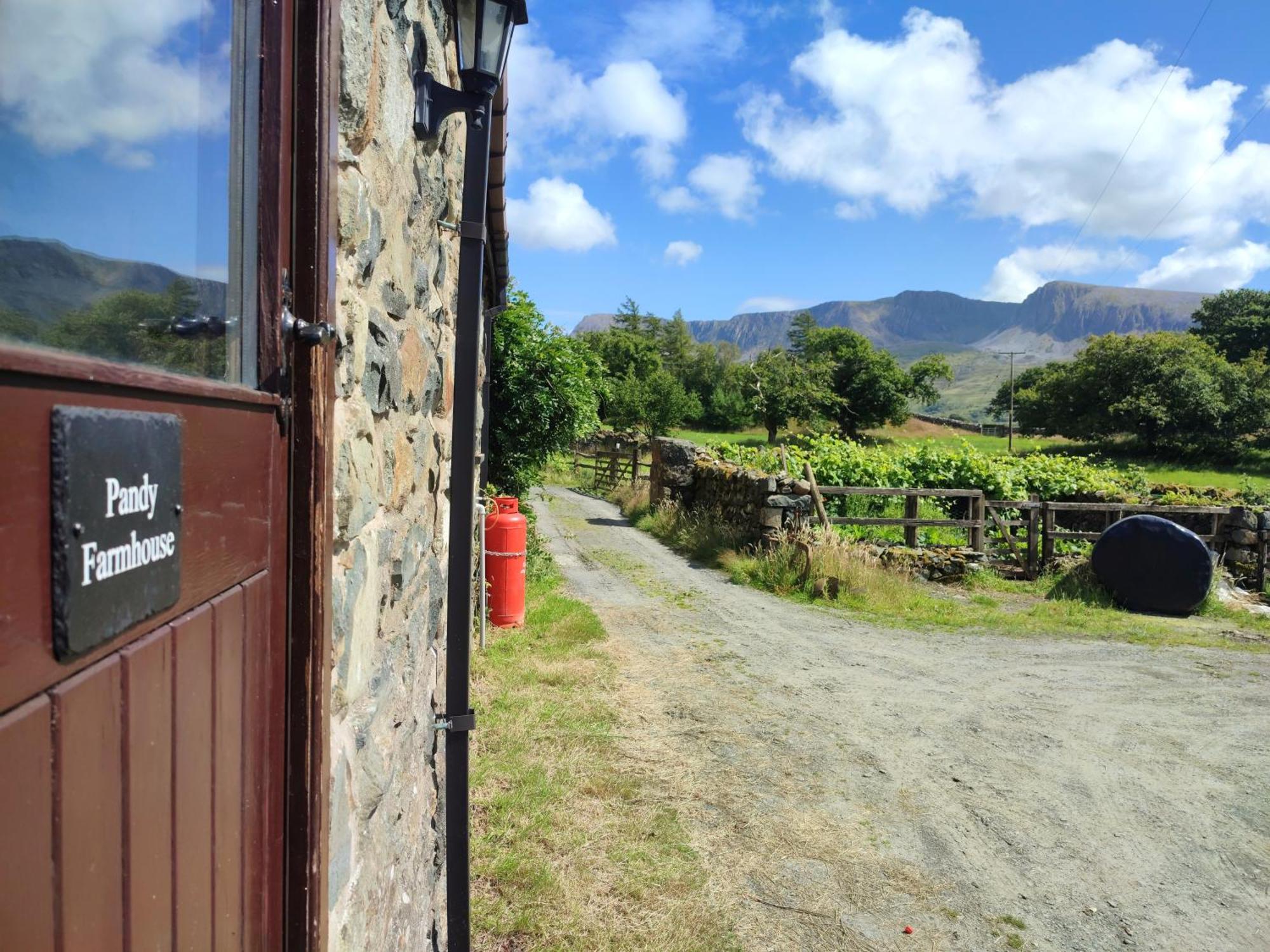 Pandy Farmhouse - Panoramic Mountain Views Within Snowdonia'S National Park - 4X4 Recommended Dolgellau Kültér fotó